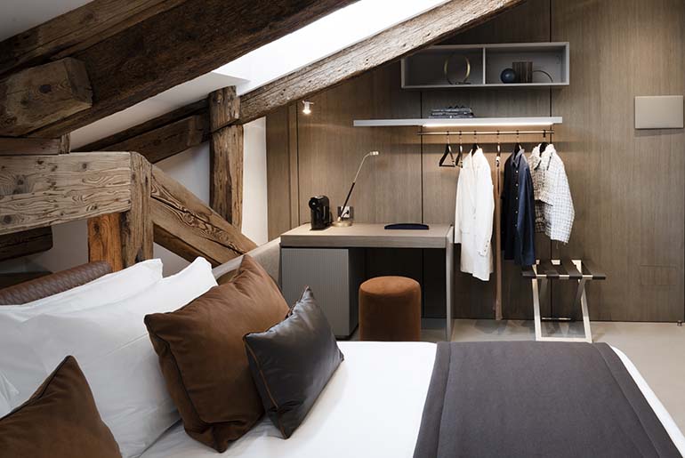 https://yulmoxervina.shop/wp-content/uploads/2021/11/Palazzo-Pianca-03a.jpg