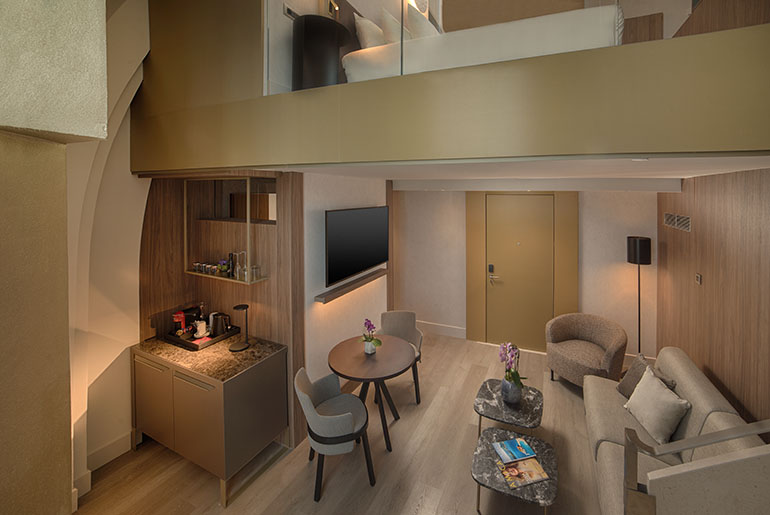 https://yulmoxervina.shop/wp-content/uploads/2022/10/NH-hotel-Pianca-suite01.jpg